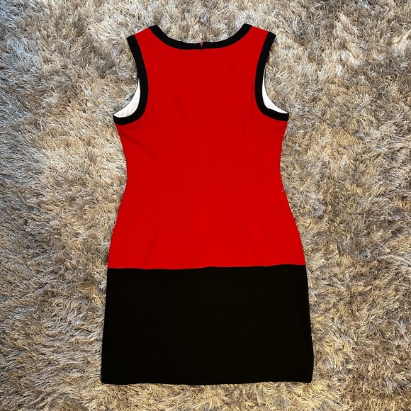 Color Block Sleeveless Dress - R&K - Picture 2 of 13